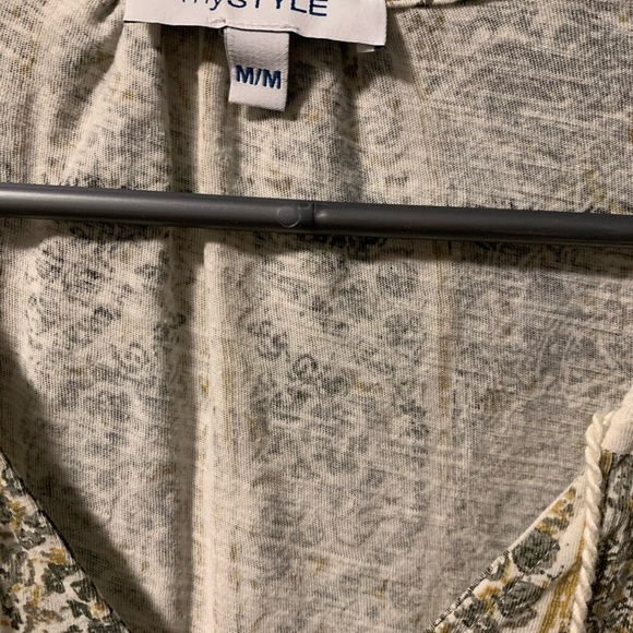 Cute V Neck Long Sleeve Bohemian Style Shirt - Picture 3 of 4